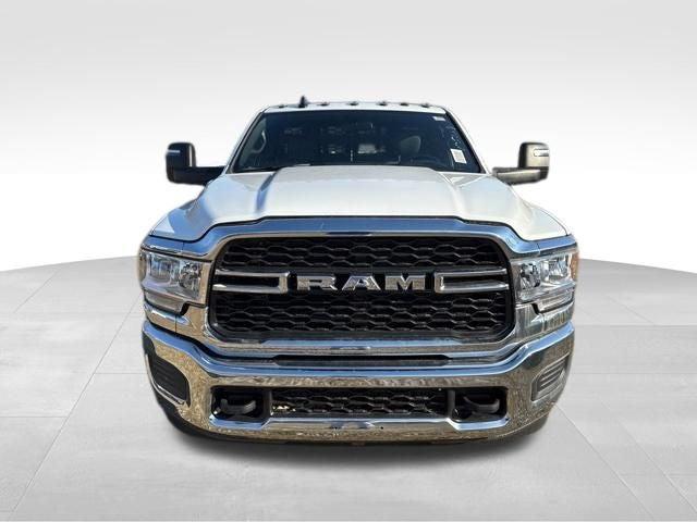 2024 RAM Ram 3500 Chassis Cab RAM 3500 TRADESMAN CHASSIS REGULAR CAB 4X4 60 CA