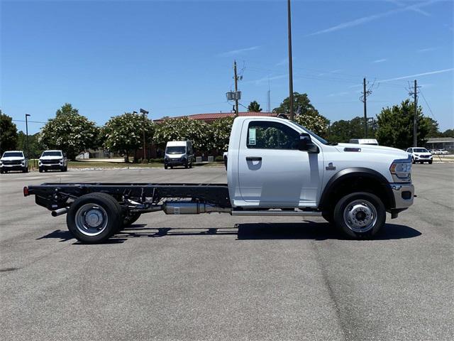 2024 RAM Ram 5500 Chassis Cab RAM 5500 TRADESMAN CHASSIS REGULAR CAB 4X4 84 CA