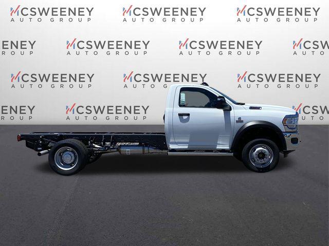 2024 RAM Ram 5500 Chassis Cab RAM 5500 TRADESMAN CHASSIS REGULAR CAB 4X4 84 CA 2024 RAM Ram 5500 Chassis Cab RAM 5500 TRADESMAN CHASSIS REGULAR CAB 4X4 84 CA