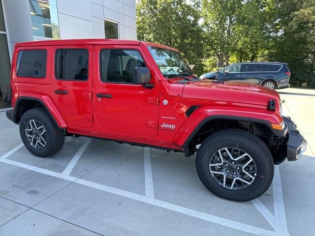 2024 Jeep Wrangler WRANGLER 4-DOOR SAHARA