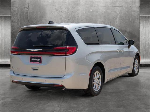 2024 Chrysler Pacifica PACIFICA TOURING L