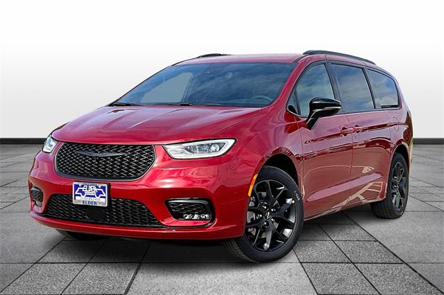 2024 Chrysler Pacifica PACIFICA TOURING L AWD