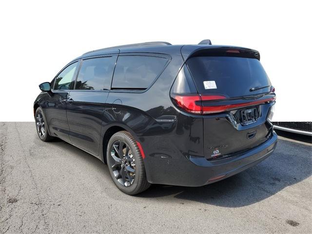 2024 Chrysler Pacifica PACIFICA LIMITED