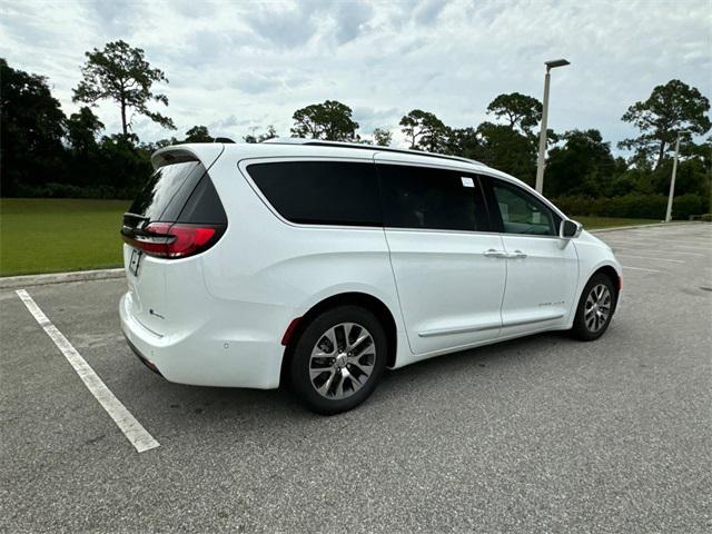 2024 Chrysler Pacifica Hybrid PACIFICA PLUG-IN HYBRID PINNACLE