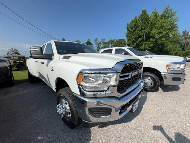 2024 RAM Ram 3500 RAM 3500 TRADESMAN CREW CAB 4X4 8 BOX