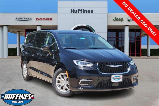 2024 Chrysler Pacifica PACIFICA TOURING L