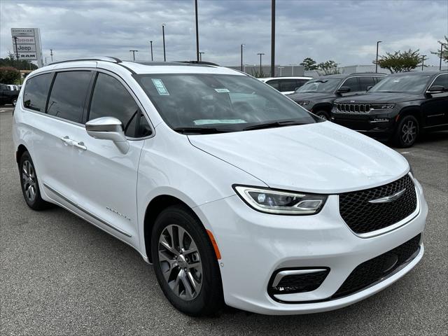 2024 Chrysler Pacifica Hybrid PACIFICA PLUG-IN HYBRID PINNACLE