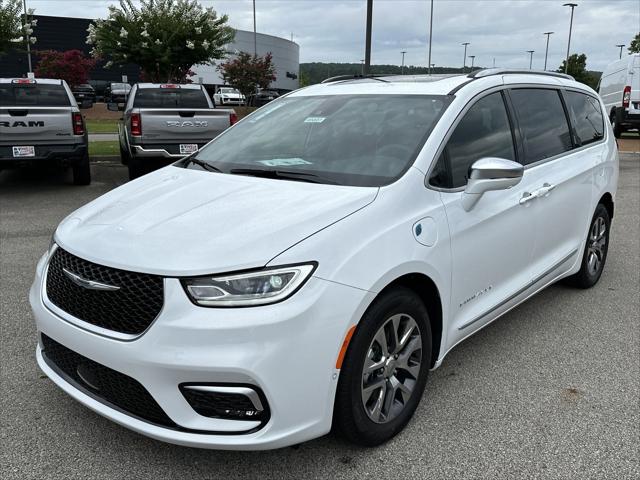 2024 Chrysler Pacifica Hybrid PACIFICA PLUG-IN HYBRID PINNACLE