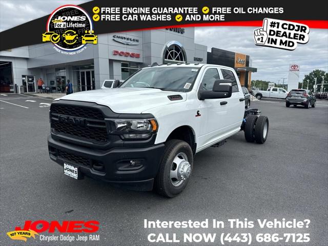 2024 RAM Ram 3500 Chassis Cab RAM 3500 TRADESMAN CREW CAB CHASSIS 4X4 60 CA