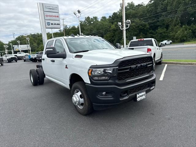 2024 RAM Ram 3500 Chassis Cab RAM 3500 TRADESMAN CREW CAB CHASSIS 4X4 60 CA