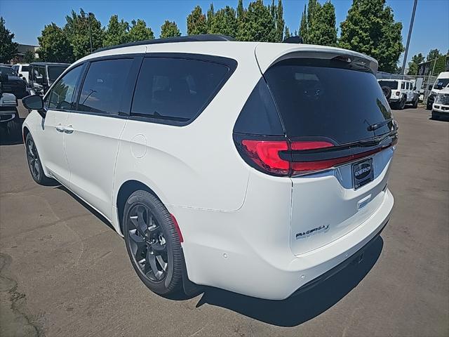 2024 Chrysler Pacifica PACIFICA LIMITED