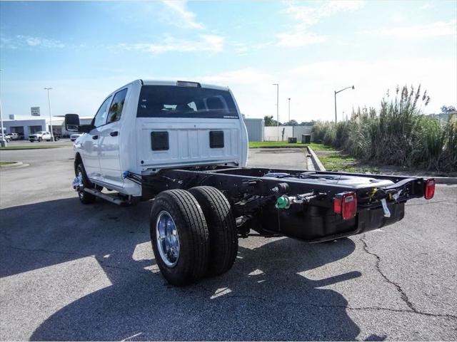 2024 RAM Ram 3500 Chassis Cab RAM 3500 TRADESMAN CREW CAB CHASSIS 4X4 60 CA