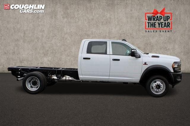 2024 RAM Ram 5500 Chassis Cab RAM 5500 TRADESMAN CHASSIS CREW CAB 4X4 60 CA