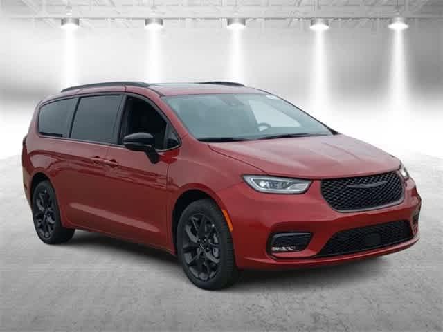 2024 Chrysler Pacifica PACIFICA TOURING L AWD