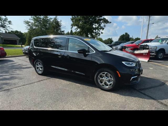 2024 Chrysler Pacifica PACIFICA LIMITED AWD