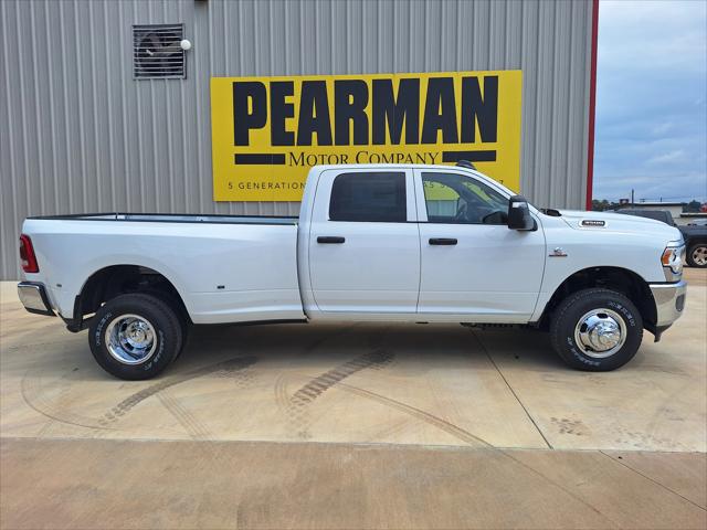 2024 RAM Ram 3500 RAM 3500 TRADESMAN CREW CAB 4X4 8 BOX