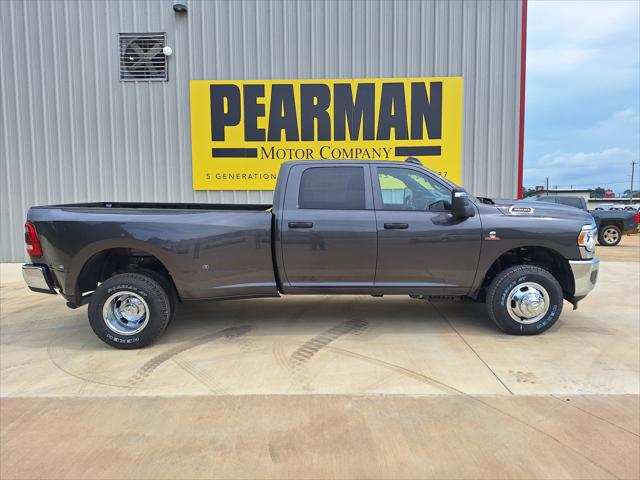 2024 RAM Ram 3500 RAM 3500 TRADESMAN CREW CAB 4X4 8 BOX