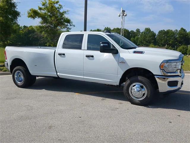 2024 RAM Ram 3500 RAM 3500 TRADESMAN CREW CAB 4X4 8 BOX