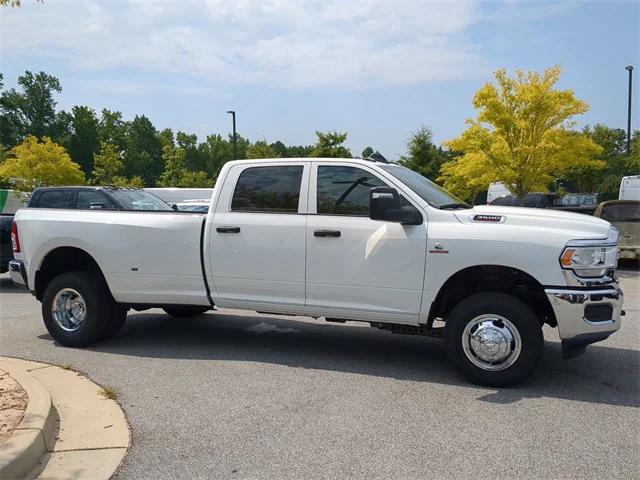 2024 RAM Ram 3500 RAM 3500 TRADESMAN CREW CAB 4X4 8 BOX
