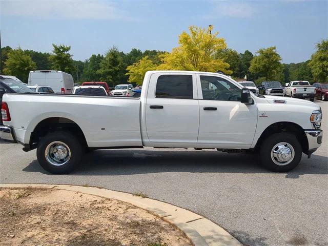 2024 RAM Ram 3500 RAM 3500 TRADESMAN CREW CAB 4X4 8 BOX