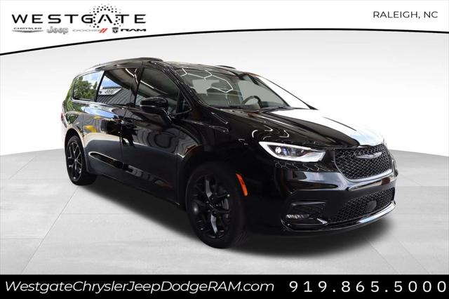 2024 Chrysler Pacifica PACIFICA TOURING L AWD