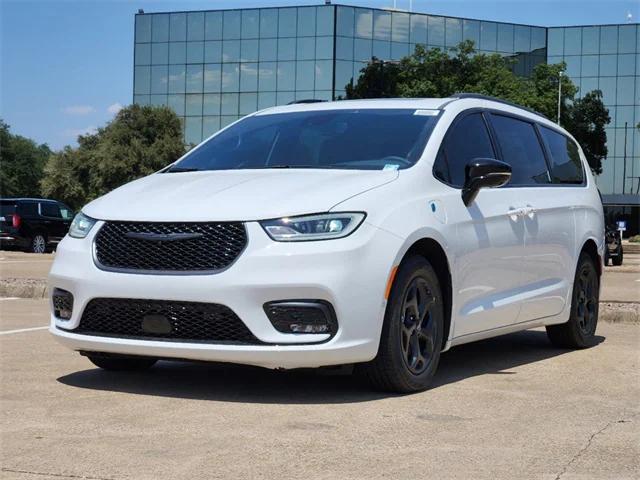 2024 Chrysler Pacifica Hybrid PACIFICA PLUG-IN HYBRID PREMIUM S APPEARANCE