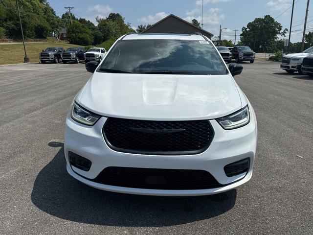 2024 Chrysler Pacifica Hybrid PACIFICA PLUG-IN HYBRID PREMIUM S APPEARANCE