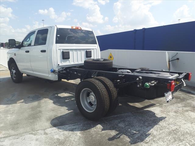 2024 RAM Ram 3500 Chassis Cab RAM 3500 TRADESMAN CREW CAB CHASSIS 4X4 60 CA