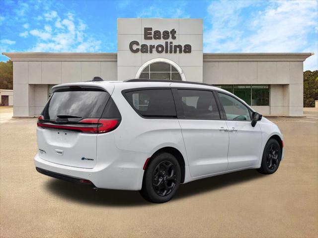 2024 Chrysler Pacifica Hybrid PACIFICA PLUG-IN HYBRID PREMIUM S APPEARANCE