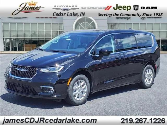 2024 Chrysler Pacifica PACIFICA TOURING L