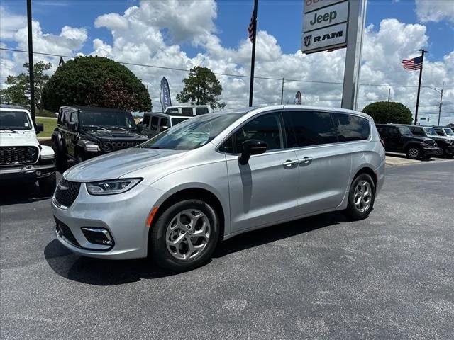 2024 Chrysler Pacifica PACIFICA LIMITED