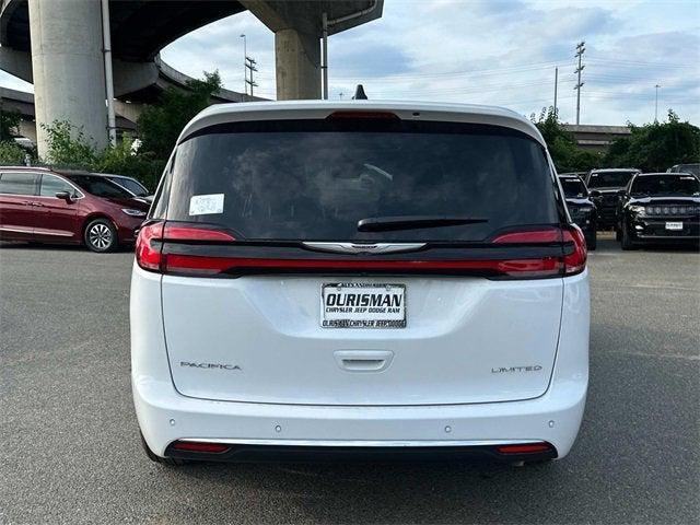 2024 Chrysler Pacifica PACIFICA LIMITED