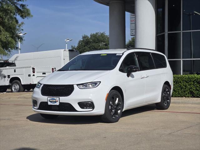 2024 Chrysler Pacifica PACIFICA TOURING L AWD