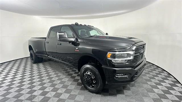 2024 RAM Ram 3500 RAM 3500 LARAMIE CREW CAB 4X4 8 BOX