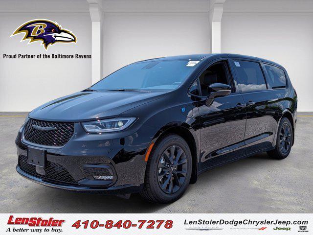 2024 Chrysler Pacifica Hybrid PACIFICA PLUG-IN HYBRID S APPEARANCE