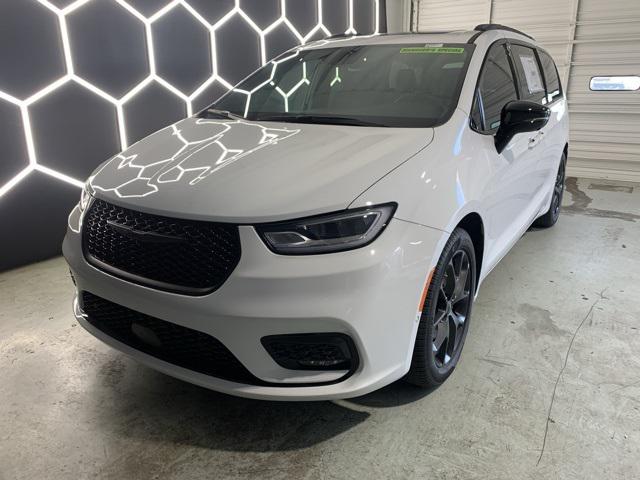 2024 Chrysler Pacifica PACIFICA LIMITED