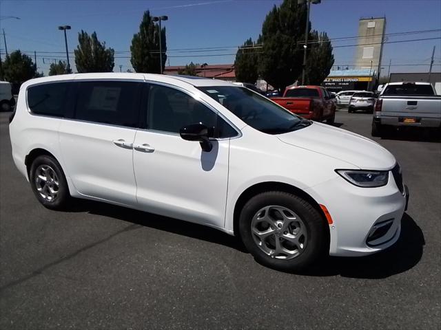 2024 Chrysler Pacifica PACIFICA LIMITED AWD