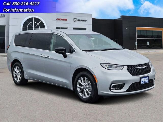 2024 Chrysler Pacifica PACIFICA TOURING L AWD