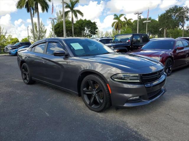 2017 Dodge Charger SXT RWD