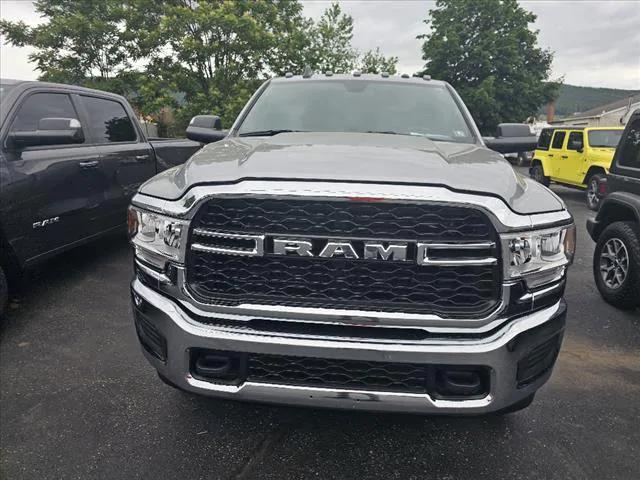 2021 RAM 2500 Tradesman Crew Cab 4x4 64 Box