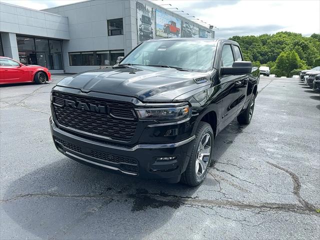 2025 RAM Ram 1500 RAM 1500 TRADESMAN QUAD CAB 4X4 64 BOX