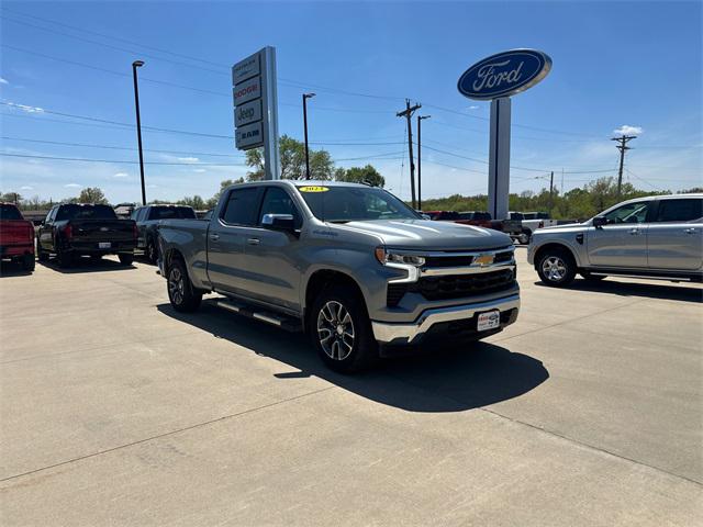 2023 Chevrolet Silverado 1500 4WD Crew Cab Standard Bed LT