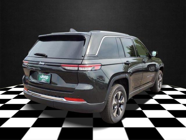 2023 Jeep Grand Cherokee Unknown
