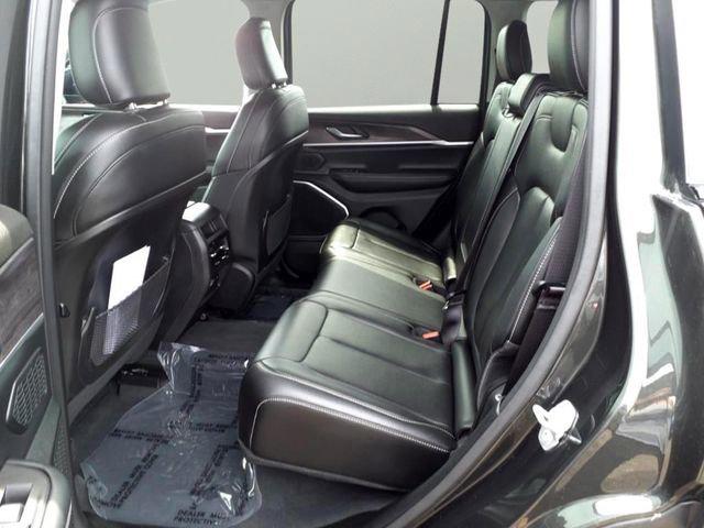 2023 Jeep Grand Cherokee Unknown