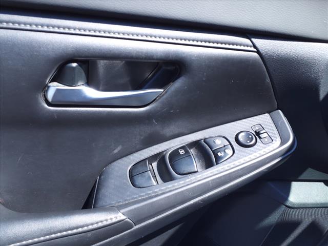 2022 Nissan Sentra SV Xtronic CVT
