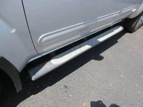 2010 Nissan Frontier LE