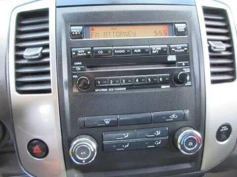 2010 Nissan Frontier LE