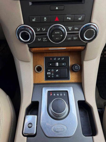 2014 Land Rover LR4 HSE Sport Utility 4D
