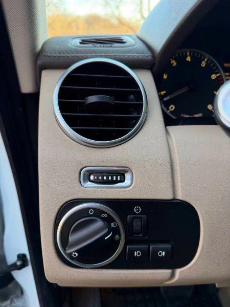 2014 Land Rover LR4 HSE Sport Utility 4D