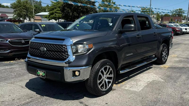 2018 Toyota Tundra SR5 4.6L V8 for sale in Frankfort, IN